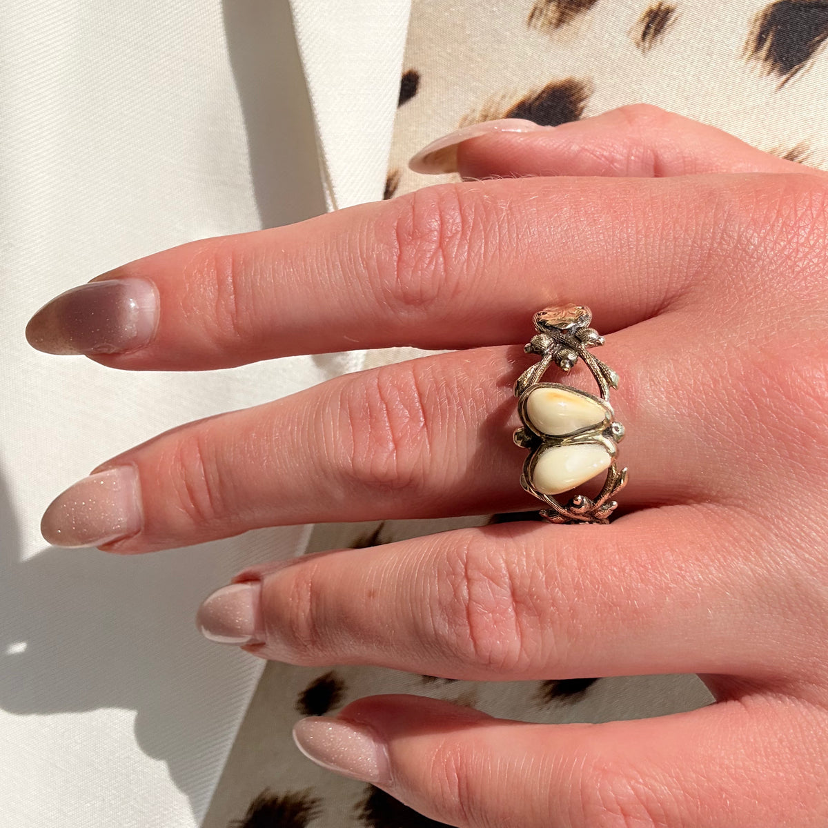 Elk Tooth Vintage Ring, 14k — Mary Ann-tiques